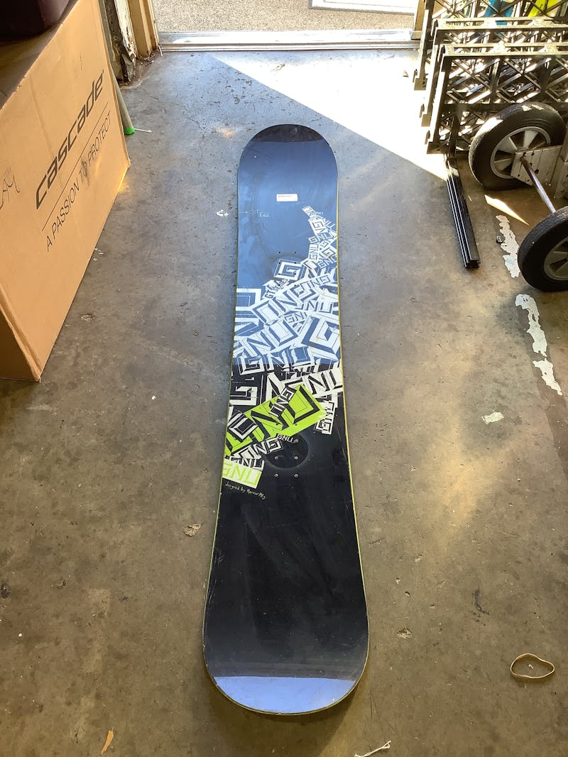 Used GNU GT 162 cm Men’s Snowboard Combo