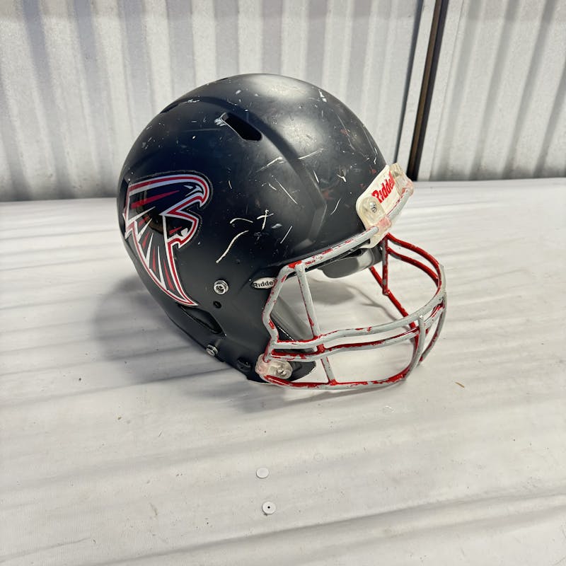 Used Riddell VICTOR LG Football Helmets