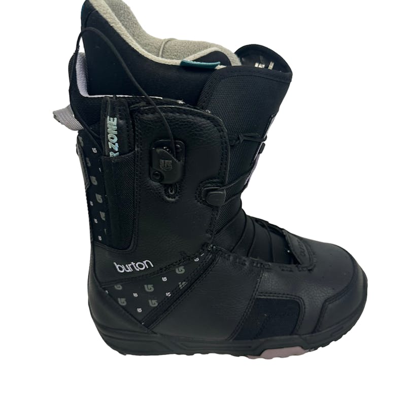 Used Burton MINT Senior 7 Women’s Snowboard Boots