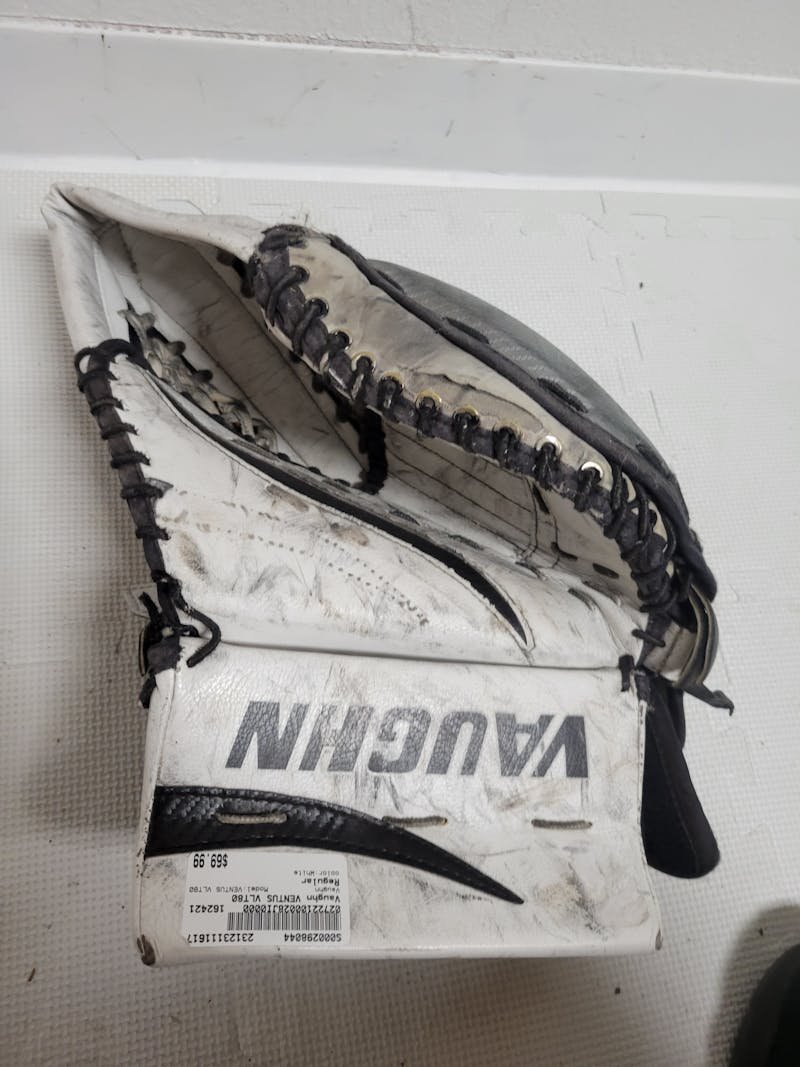 Used Vaughn VENTUS VLT80 Regular Goalie Catchers