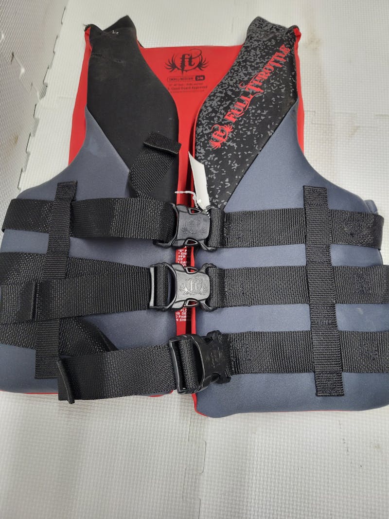 Used Full Throttle S/M Flotation Devices