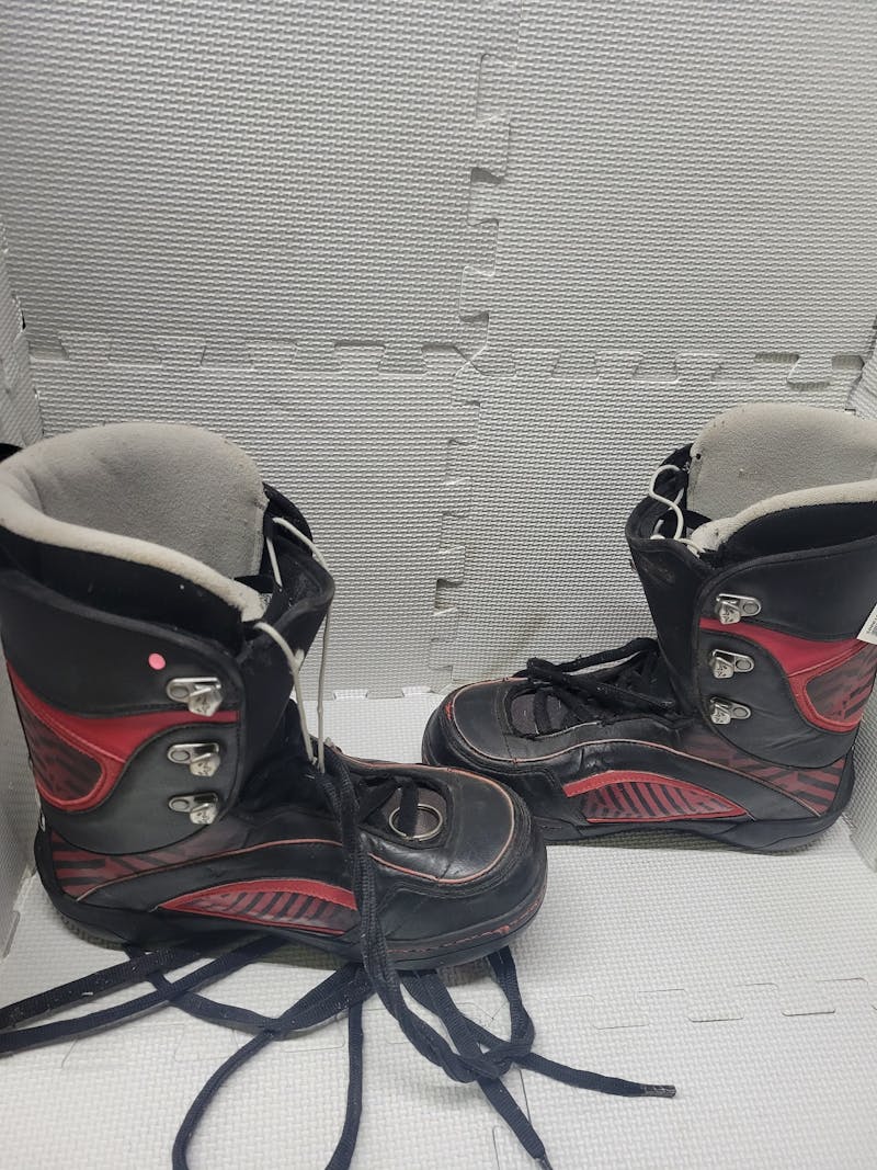 Used ThirtyTwo LASHED WOMENS Senior 9 Women’s Snowboard Boots