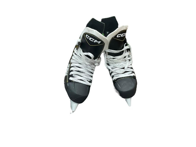 Used CCM TACKS AS 550 Junior 03 Ice Hockey Skates