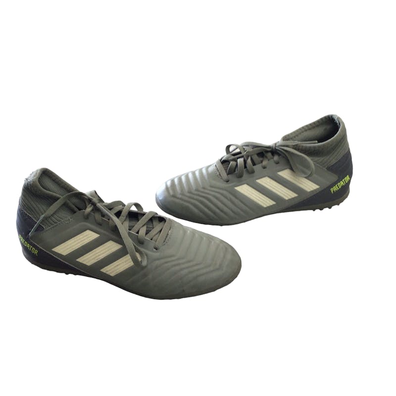 Used Adidas Junior 04.5 Indoor Soccer Indoor Cleats