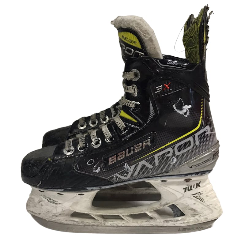 Used Bauer VAPOR 3X Junior 02.5 Ice Hockey Skates