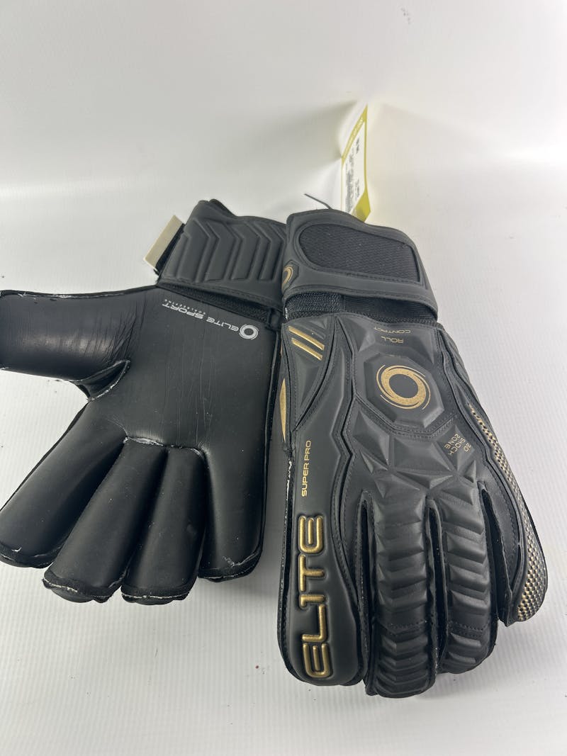 Used ELITE SPORT GOALIE GLOVE 11 Soccer Goalie Gloves