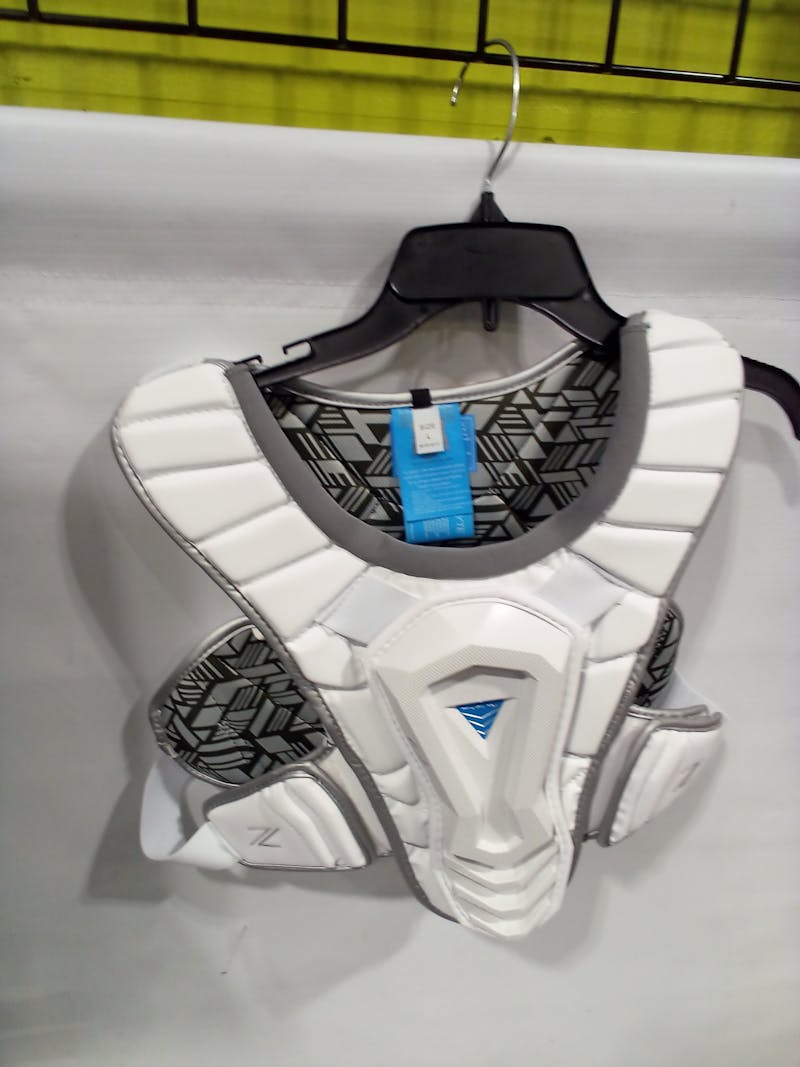 Used True ZEROLYTE SHOULDER PAD LG Lacrosse Shoulder Pads