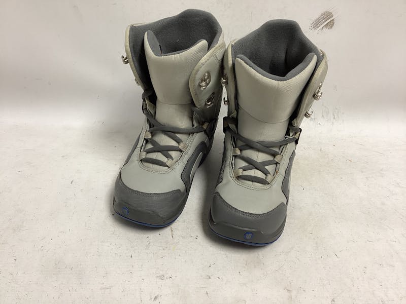 Used Burton MOTO KIDS Junior 06 Boys’ Snowboard Boots