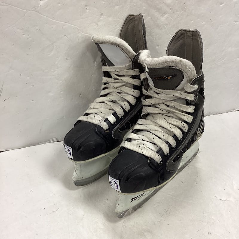 Used Nike IGNITE 5 Junior 03.5 Ice Hockey Skates