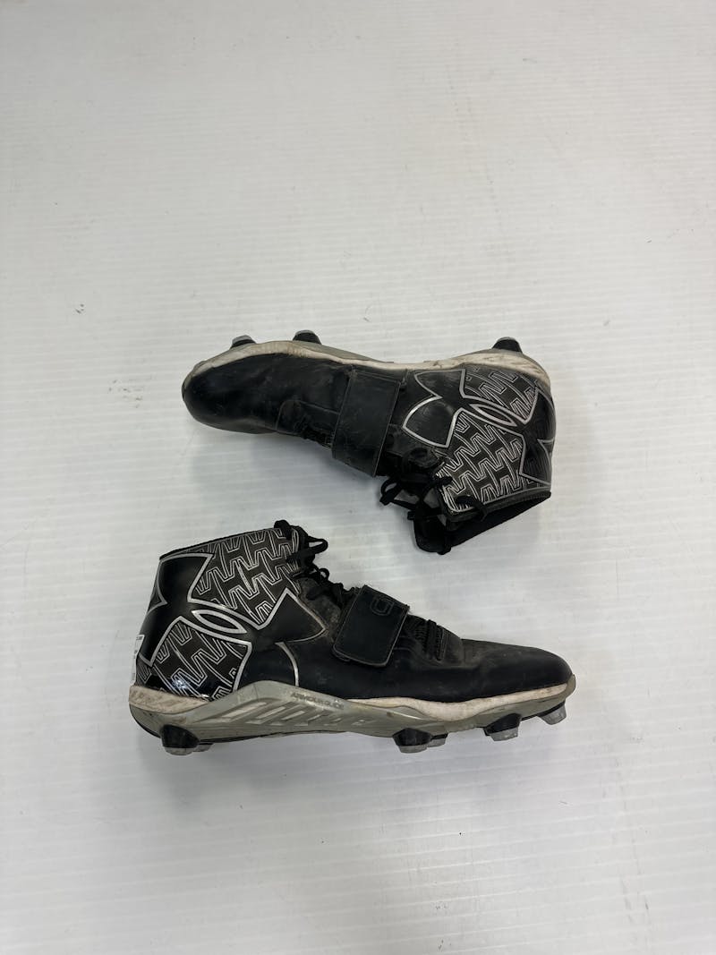 Used Under Armour Senior 11.5 Football Cleats